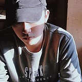 他们都叫我排长的头像