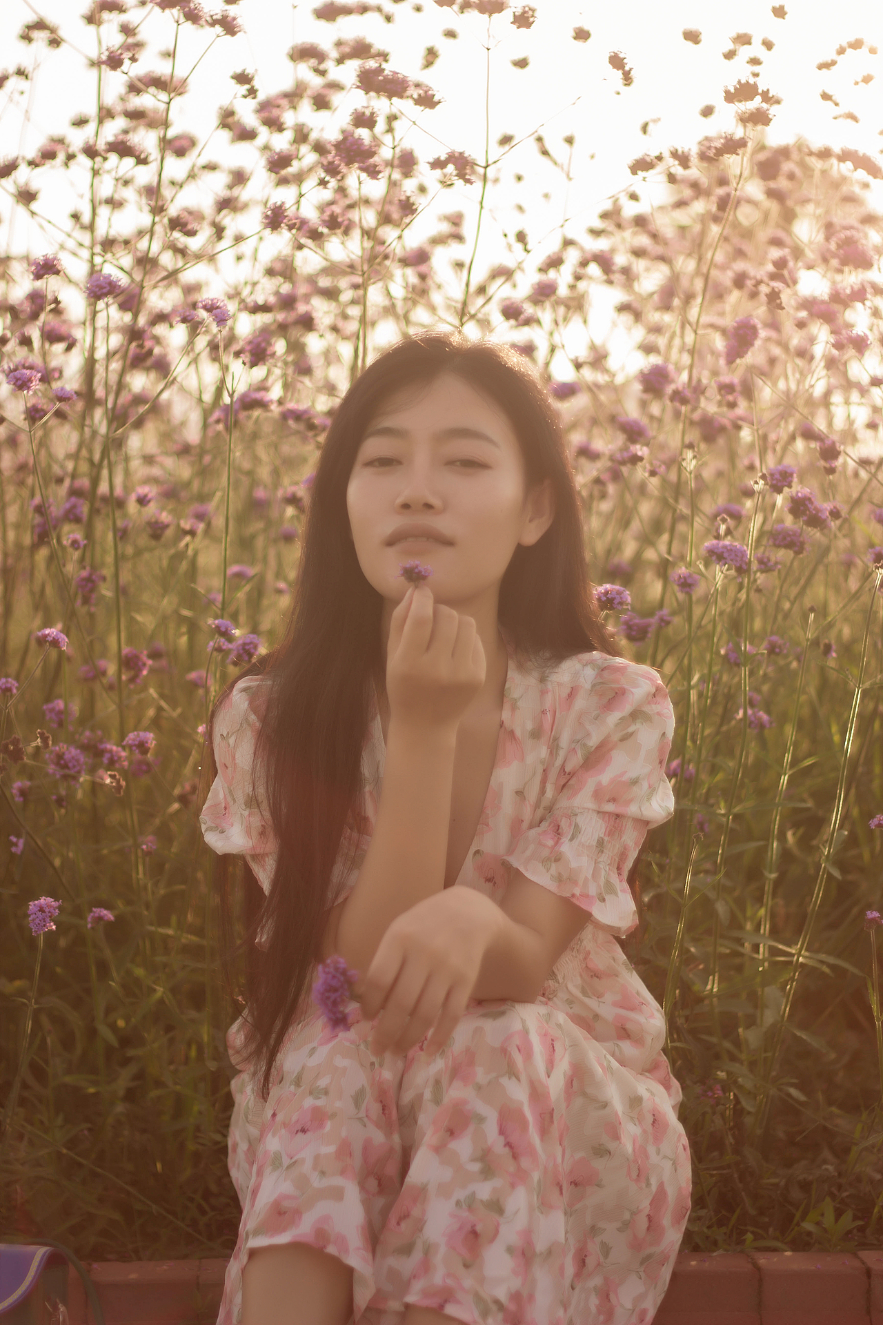 夏天里的花裙子（图ZMjU4MjUxMzUy） - 人像摄影 - 站酷设计师摄影师溪月原创素材 - 站酷ZCOOL