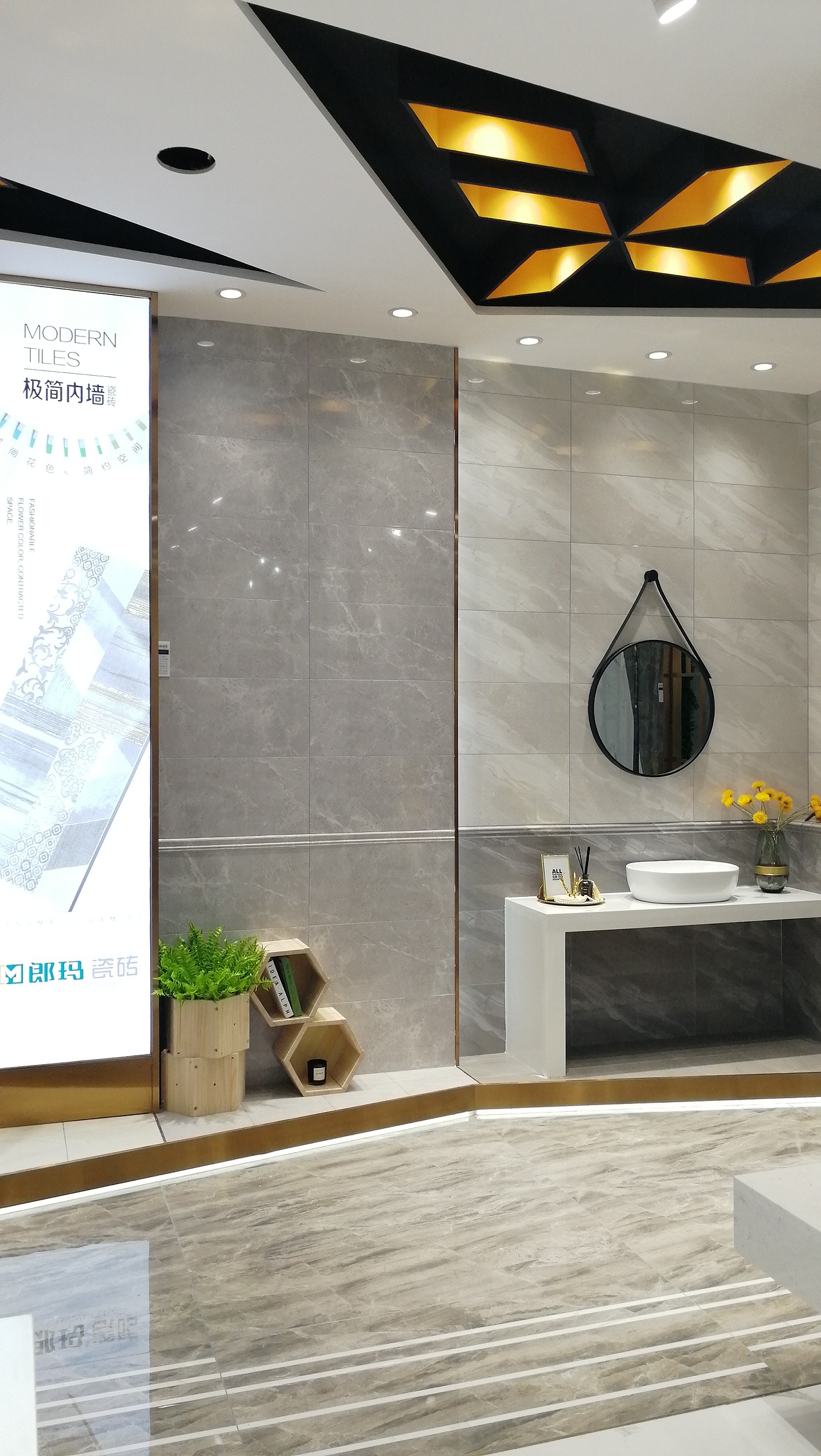 郎玛瓷砖银川陆丰店 瓷砖门店实景摄影（图ZMTgxMDY4MTcy） - 环境/建筑摄影 - 站酷设计师郎玛瓷砖原创素材 - 站酷ZCOOL