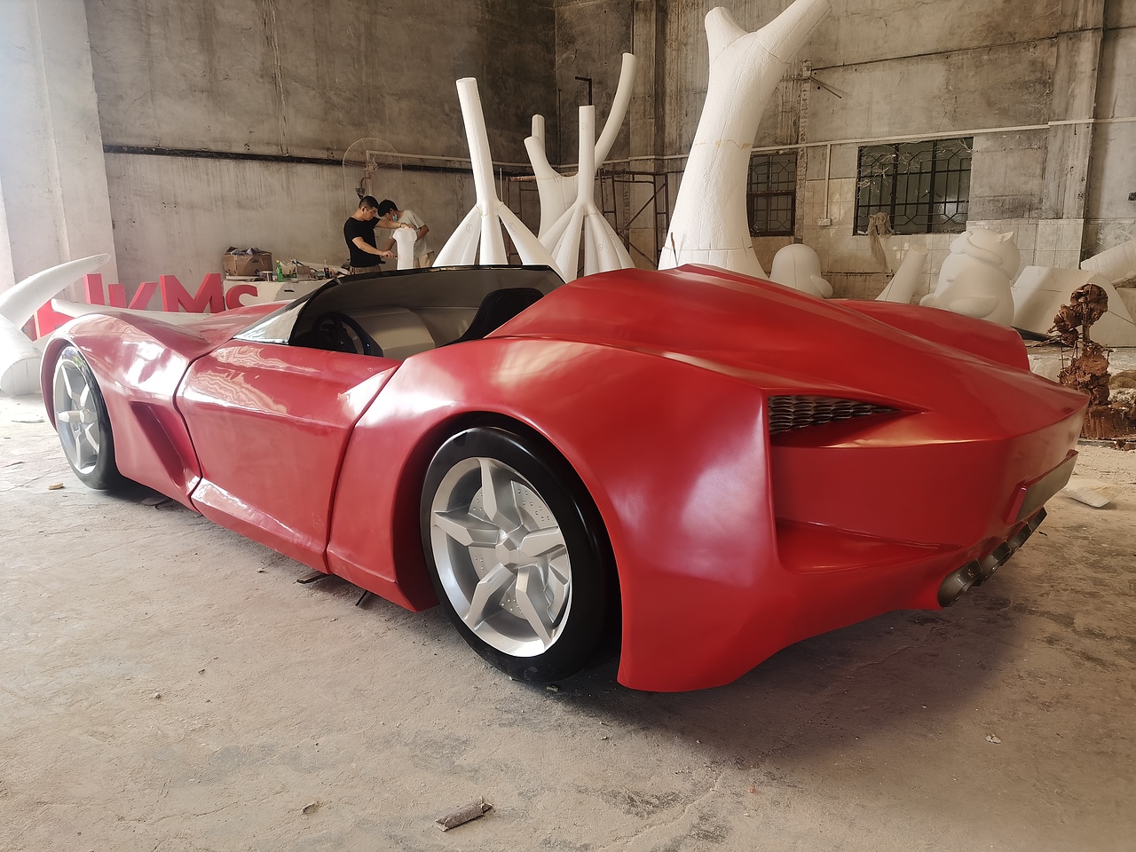 展览道具摆件玻璃钢仿真1比1汽车模型雕塑跑车外壳定制