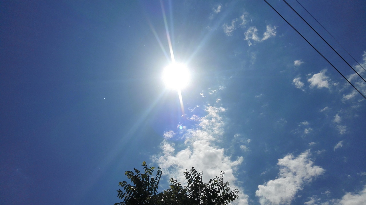 手機(jī)照片做的底圖（圖ZMjg2MjE2NTY=） - 品牌 - 站酷設(shè)計(jì)師SHINE1115原創(chuàng)素材 - 站酷ZCOOL