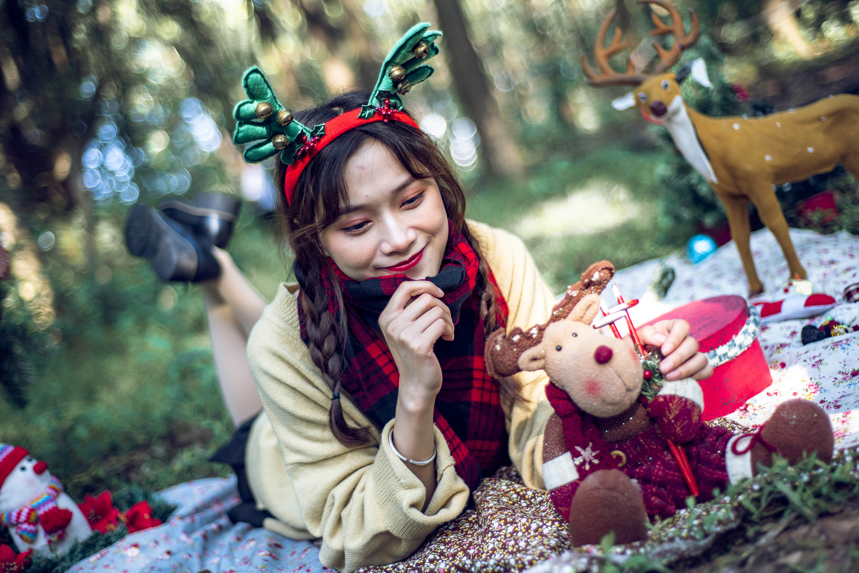 圣诞节森林主题圣诞麋鹿少女