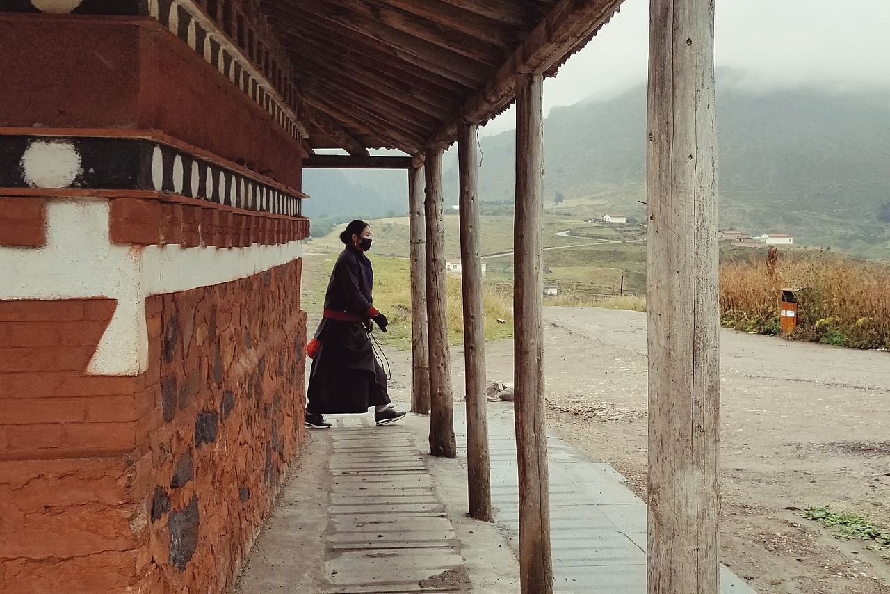 藏族风情（图ZOTU0MTM1NjQ=） - 人像摄影 - 站酷设计师与沐原创素材 - 站酷ZCOOL