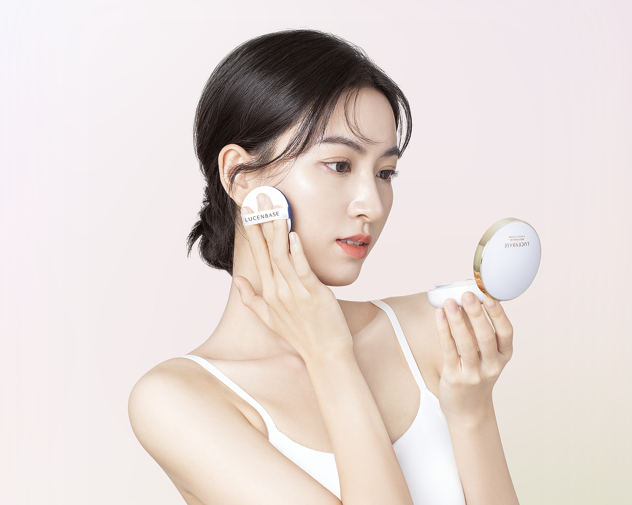 LUCENBASE光采无暇气垫BB霜（图ZMjgzODIwNzQw） - 人像摄影 - 站酷设计师整多几笼大包原创素材 - 站酷ZCOOL