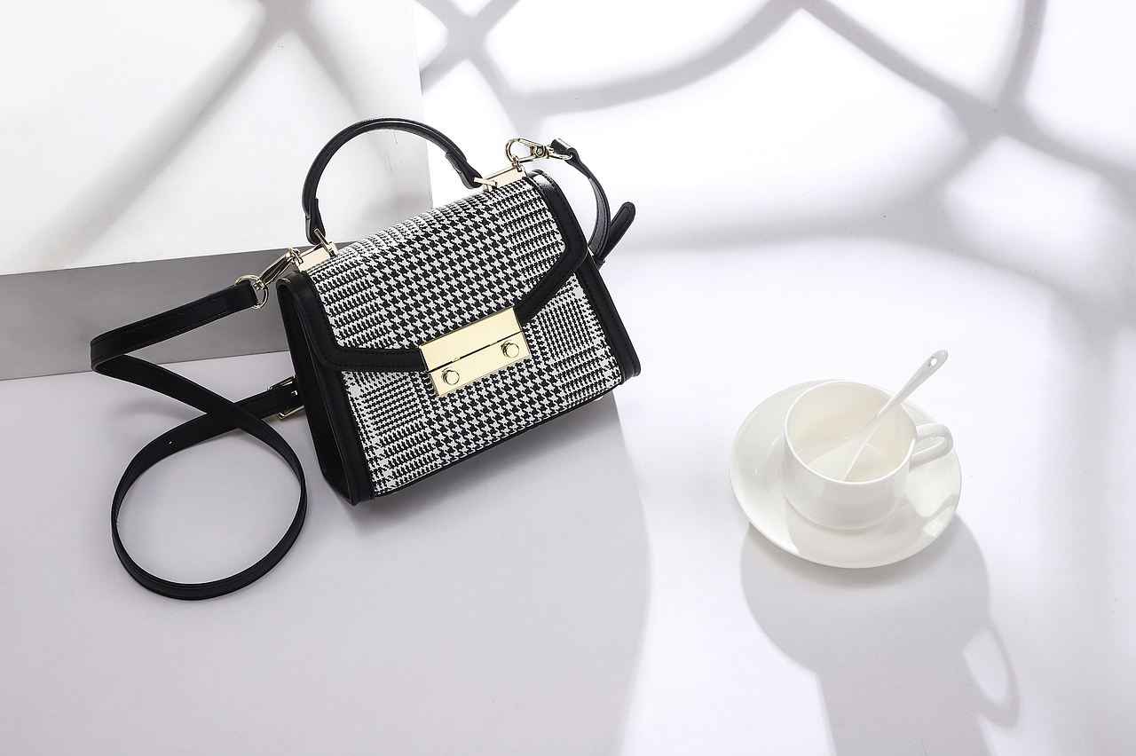 焦内摄影 女包拍摄 场景拍摄 电商拍摄（图ZMTU1MTc0ODM2） - 产品摄影 - 站酷设计师焦内摄影原创素材 - 站酷ZCOOL