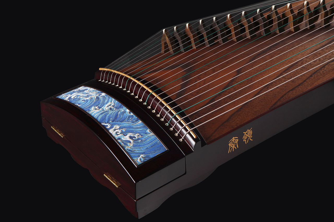 秦岭古筝老总,我无意中总是称呼老李,一位细心爽快的80后,因为要做