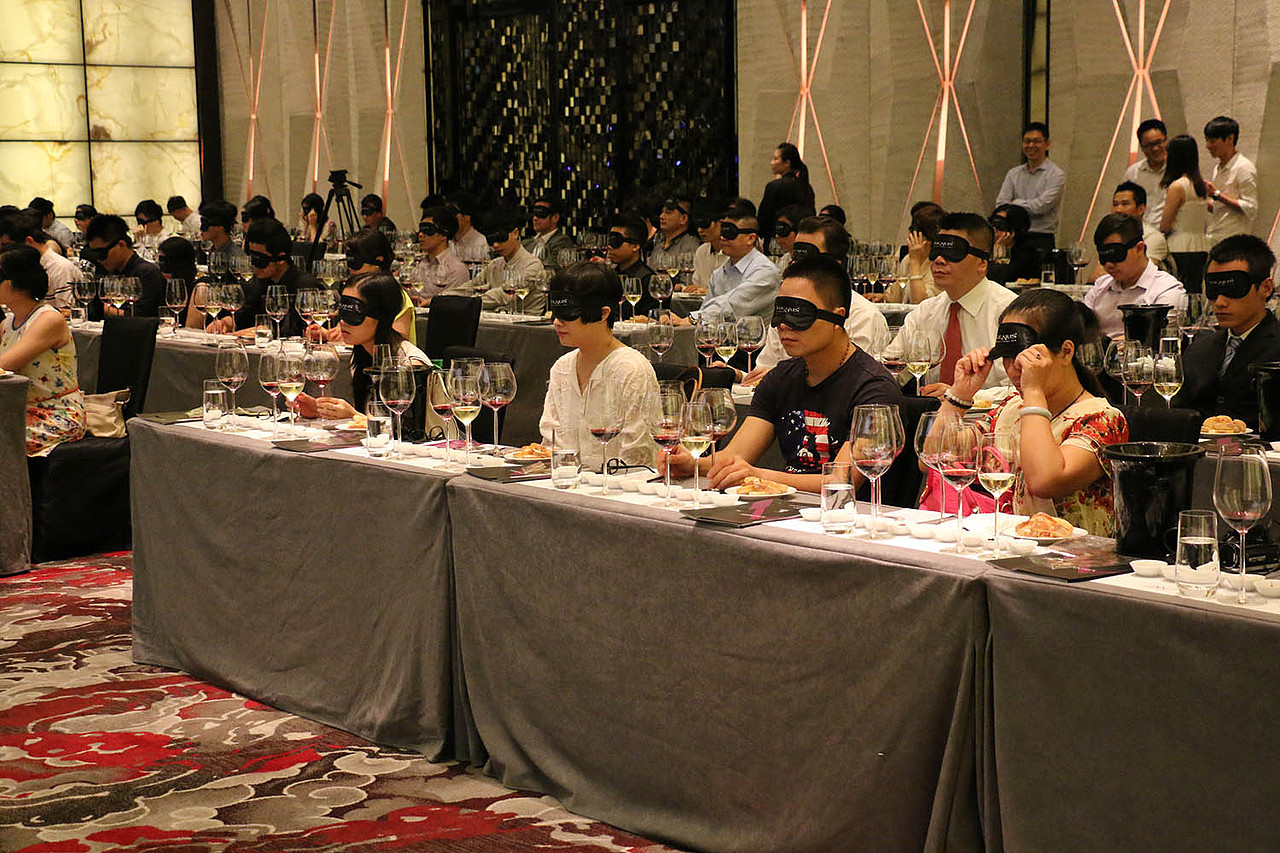 广州 四季酒店 lucaris 品酒会 2014 07（图ZNDE3NzI1NzI=） - 人文/纪实摄影 - 站酷设计师森林会展原创素材 - 站酷ZCOOL