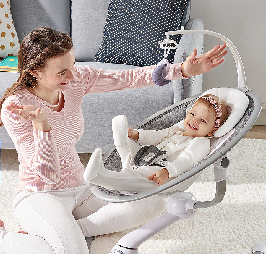 寰球妈妈婴儿电动摇椅拍摄