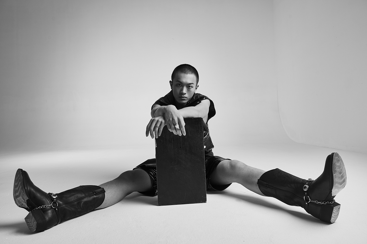 四月 I N T H E E Y E ᶜᵈ（图ZMjUxNjcyNzQw） - 人像摄影 - 站酷设计师摄影师Cadden原创素材 - 站酷ZCOOL