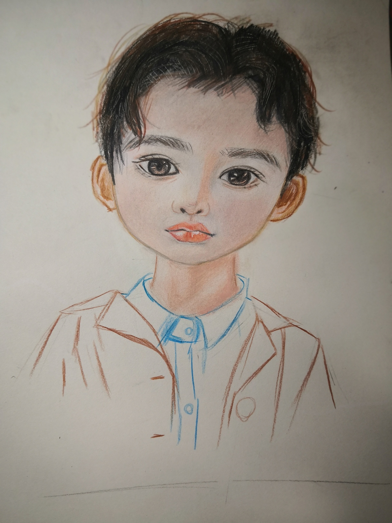 一个帅帅的小男孩