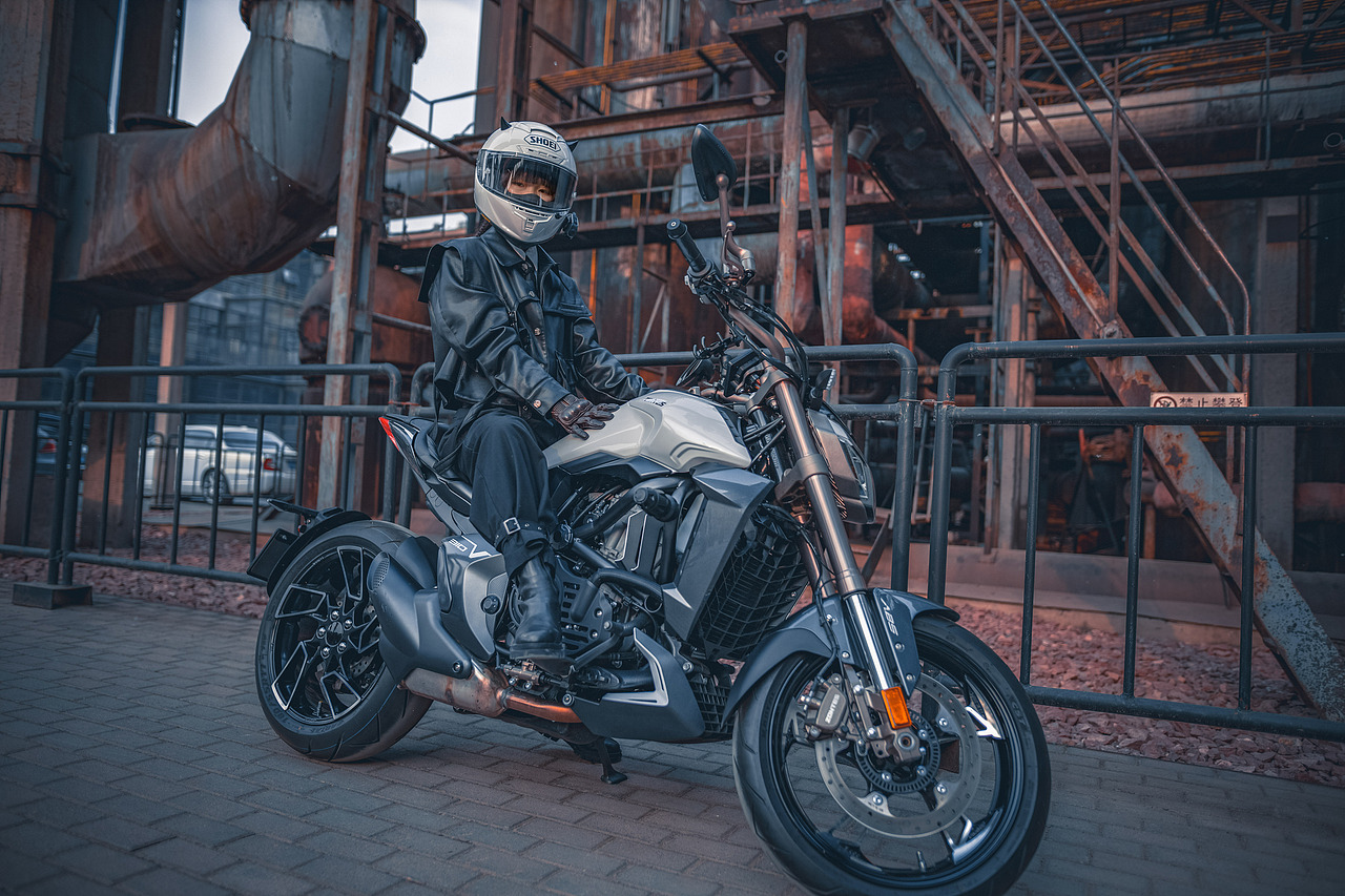 女骑——奔赴热爱 星辰大海（图ZMjUwNjIxNTY4） - 人像摄影 - 站酷设计师大梦一场的老王原创素材 - 站酷ZCOOL