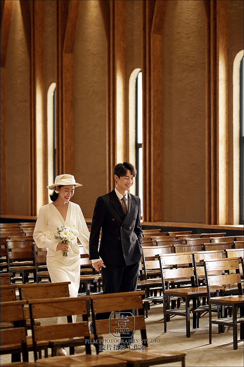 北京油画院婚纱照,也太有仪式感了!