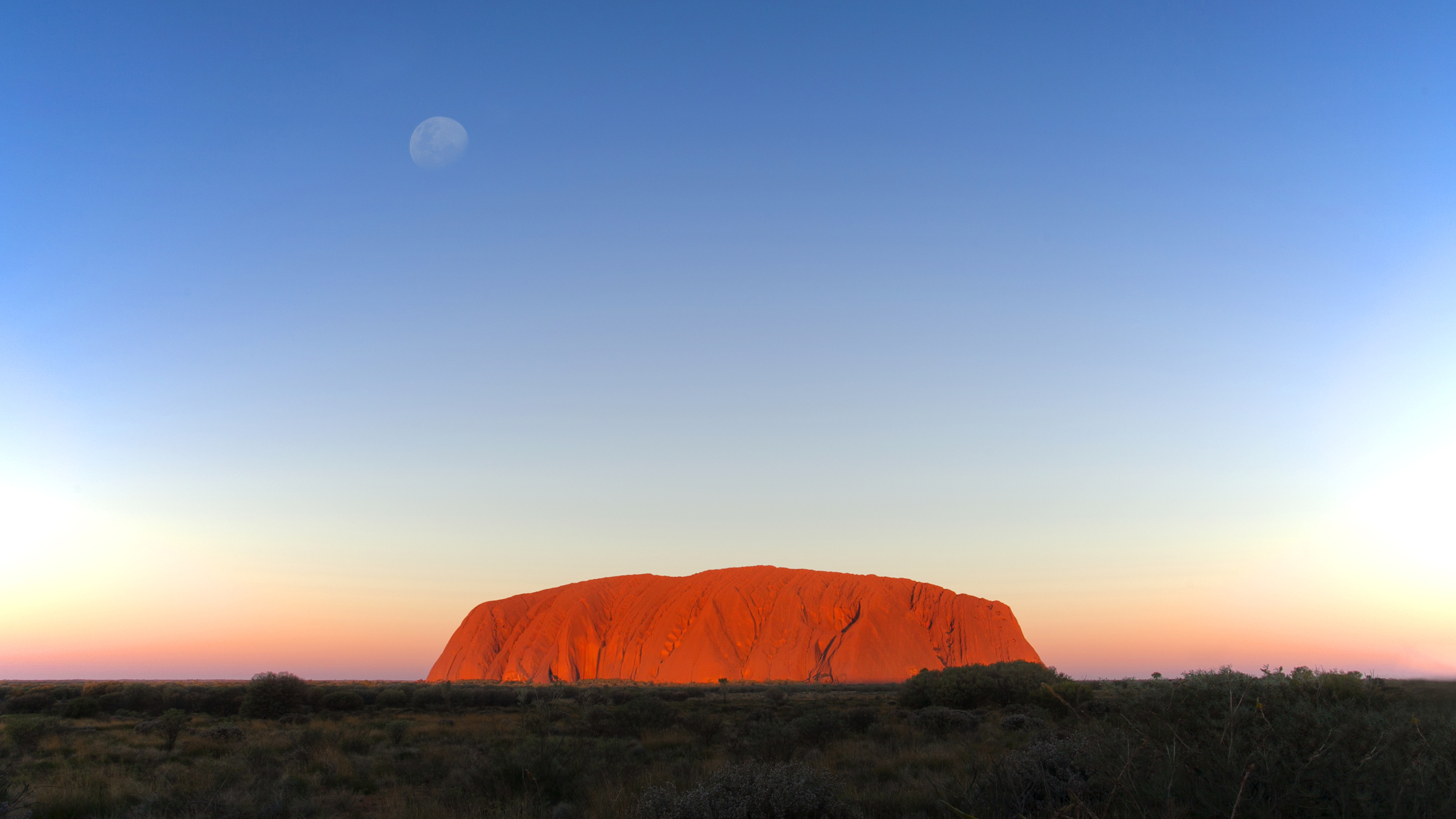 sunset @ uluru 艾尔斯岩日落