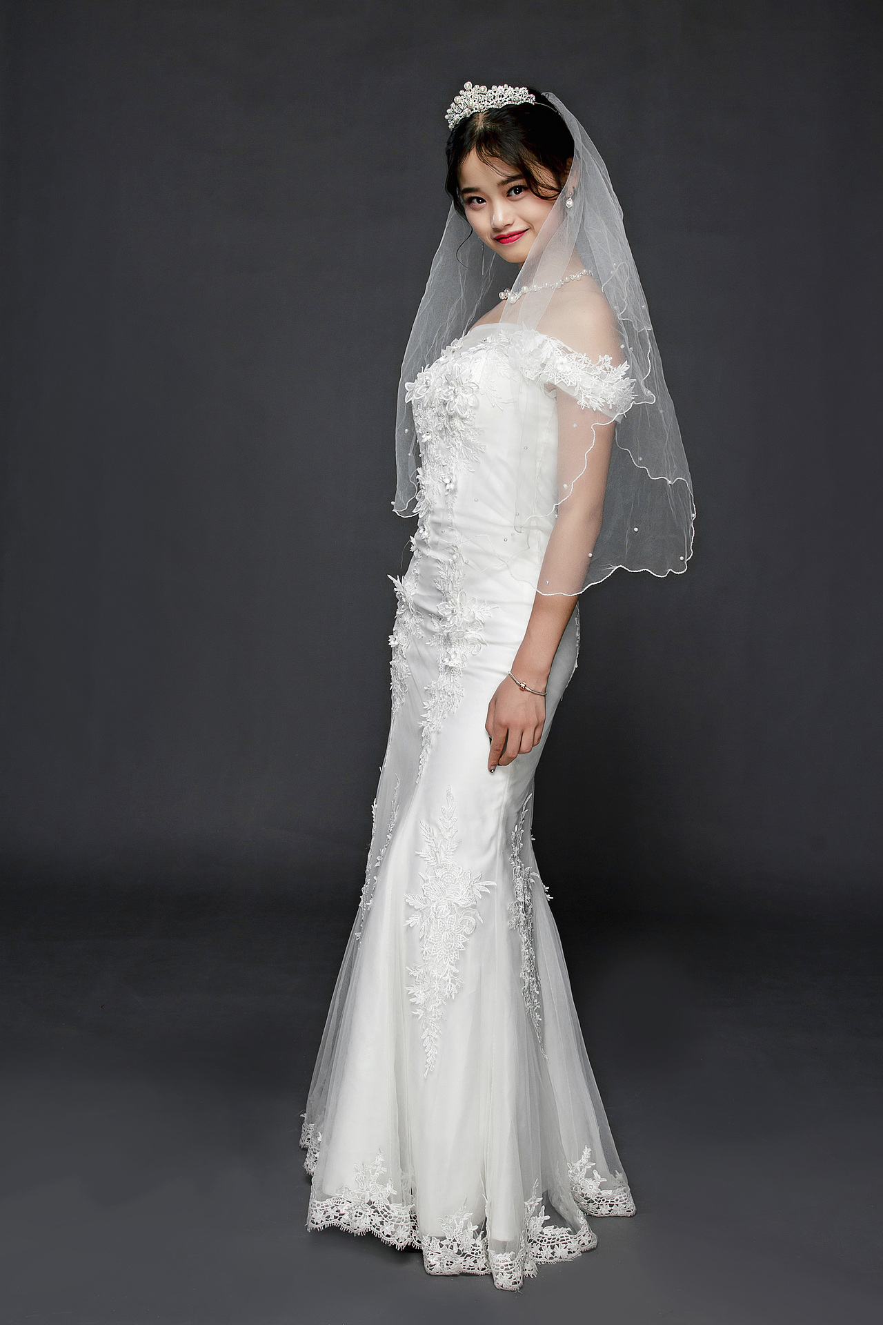 《图片》棚拍婚纱