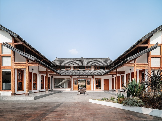 成都邂逅艺术酒店