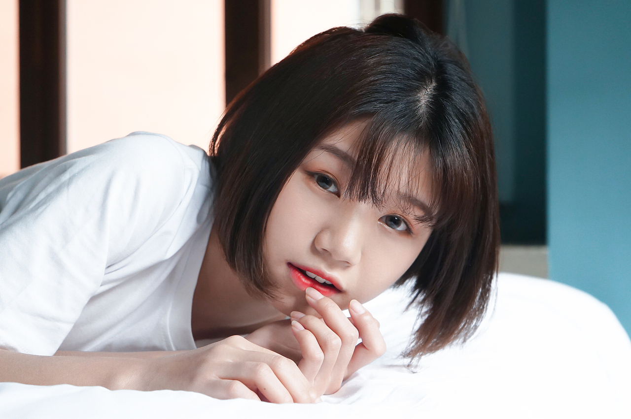室内人像之短发少女（图ZMTA1NTQzMDY0） - 人像摄影 - 站酷设计师婉先生原创素材 - 站酷ZCOOL