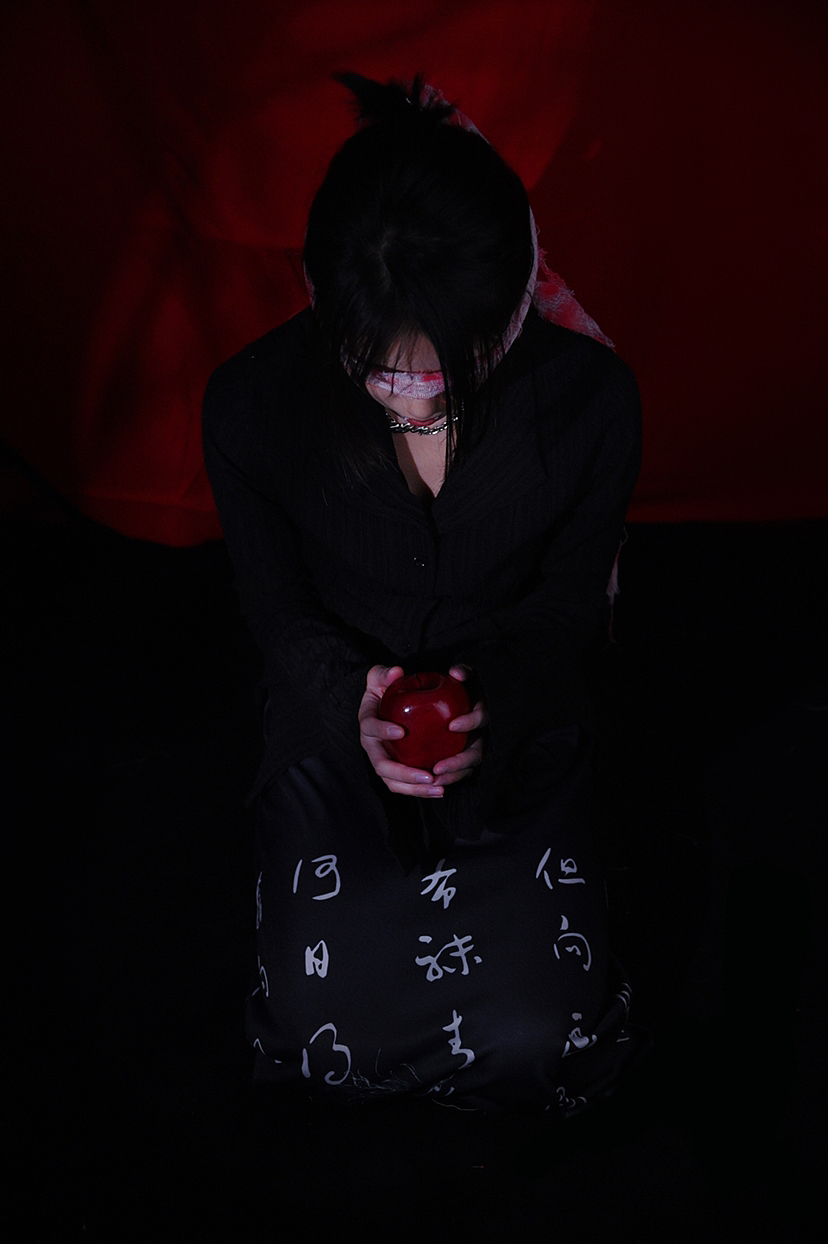 血瞳（图ZMzIwODkxMTky） - 人像摄影 - 站酷设计师毛怪wow原创素材 - 站酷ZCOOL