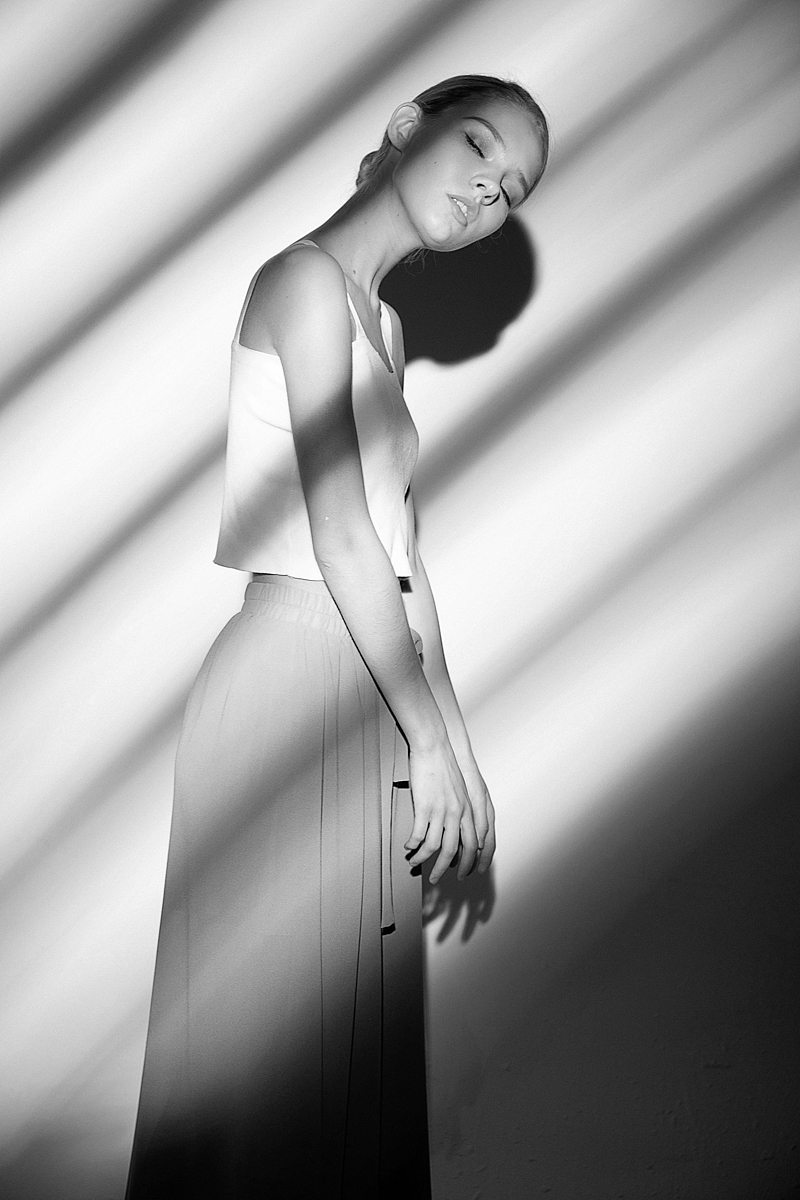 云月有殊,光影无别。摄影师——草坪（图ZMTg4MDYxNDEy） - 人像摄影 - 站酷设计师摄影师草坪原创素材 - 站酷ZCOOL