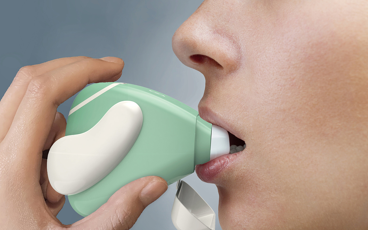 一种“抱抱”造型的交互式哮喘吸入器（图ZMjIxNTMyNzQ0） - 人机交互 - 站酷设计师一只小咕咚鹅原创素材 - 站酷ZCOOL