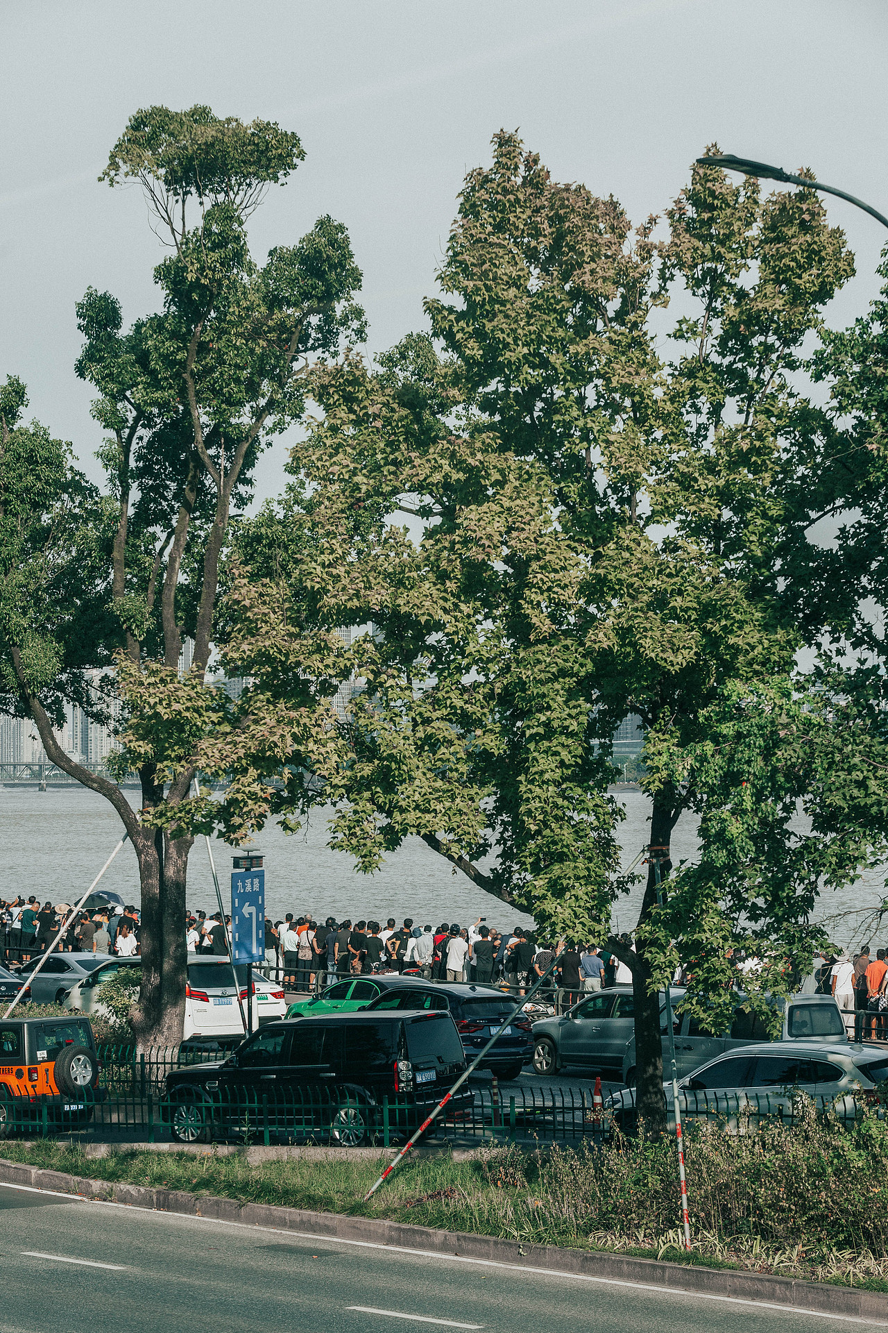 钱塘江观潮/人文纪实摄影（图ZMjcxODQwNDY4） - 人文/纪实摄影 - 站酷设计师黑猫摄影原创素材 - 站酷ZCOOL