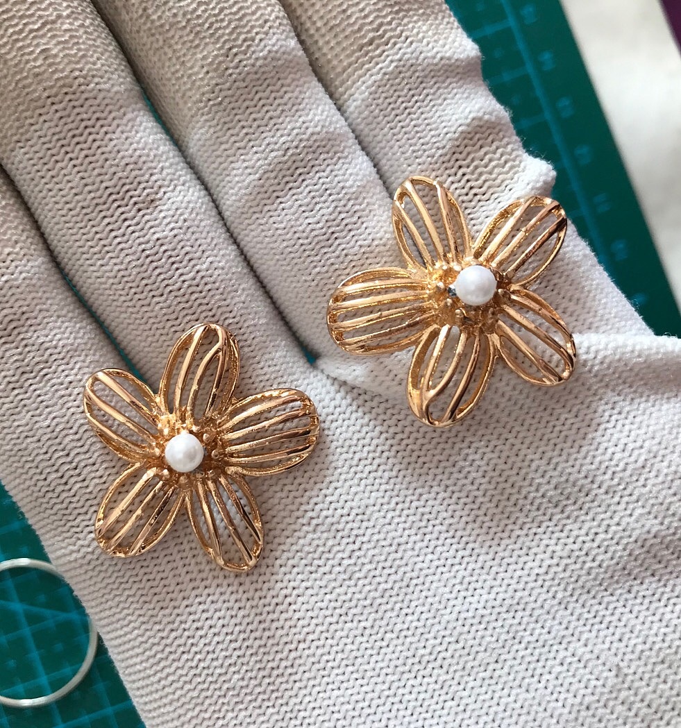 金属与绘画的颜色