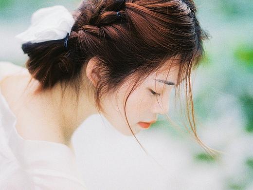 荷塘生微风 暑气淡蒙蒙🎐