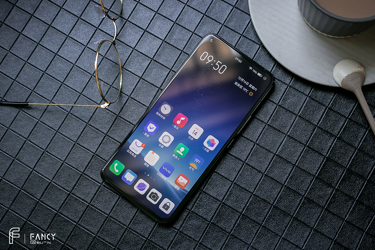 vivo X30Pro产品图图赏
