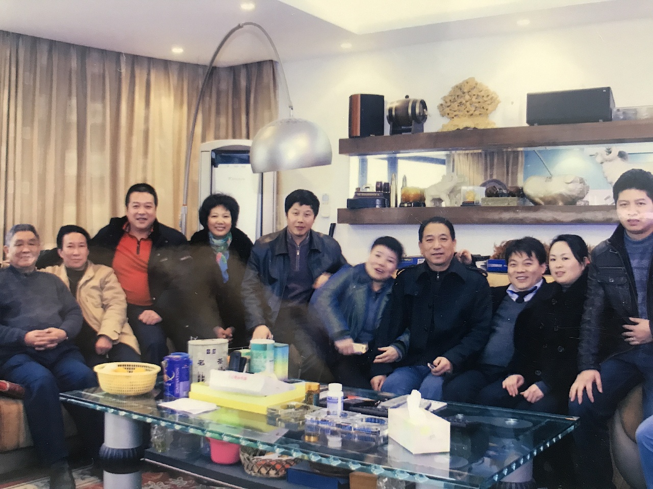 何卫东在胶卷底片时代拍摄的照片