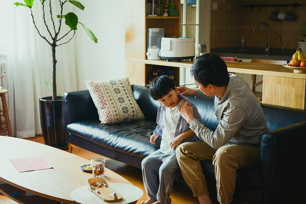 家庭纪实 | 岁月里最温柔的真实而美好|摄影|人像摄影|和和阿和_原创