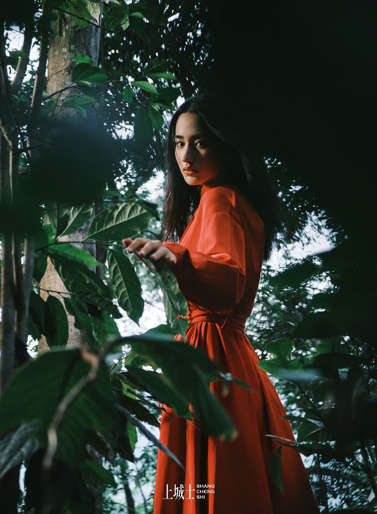 修修图 杂志（图ZMzQyNjQ2MjMy） - 修图/后期 - 站酷设计师布鲁斯盖伊原创素材 - 站酷ZCOOL