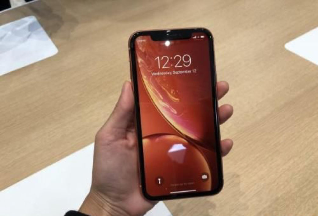 为什么第一次体验vr的人会中"石化术"?