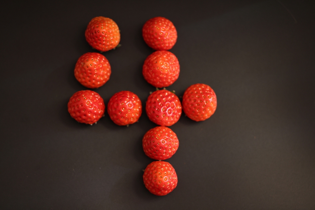 草莓图片素材背景高清图片草莓数字123456789草莓爱心（图ZMjg1NTI5NTcy） - 产品摄影 - 站酷设计师饿狐原创背景素材原创素材 - 站酷ZCOOL