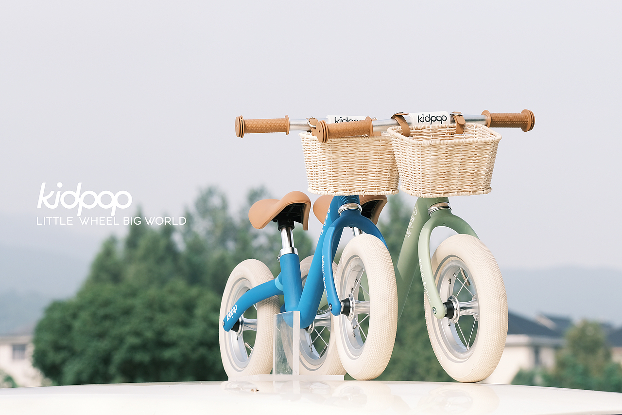 [KIDPOP奔驰有你，自在骑行 | 新季平衡车形象拍摄]（图ZMjc1MTExMTMy） - 产品摄影 - 站酷设计师瞌睡蜜蜂原创素材 - 站酷ZCOOL