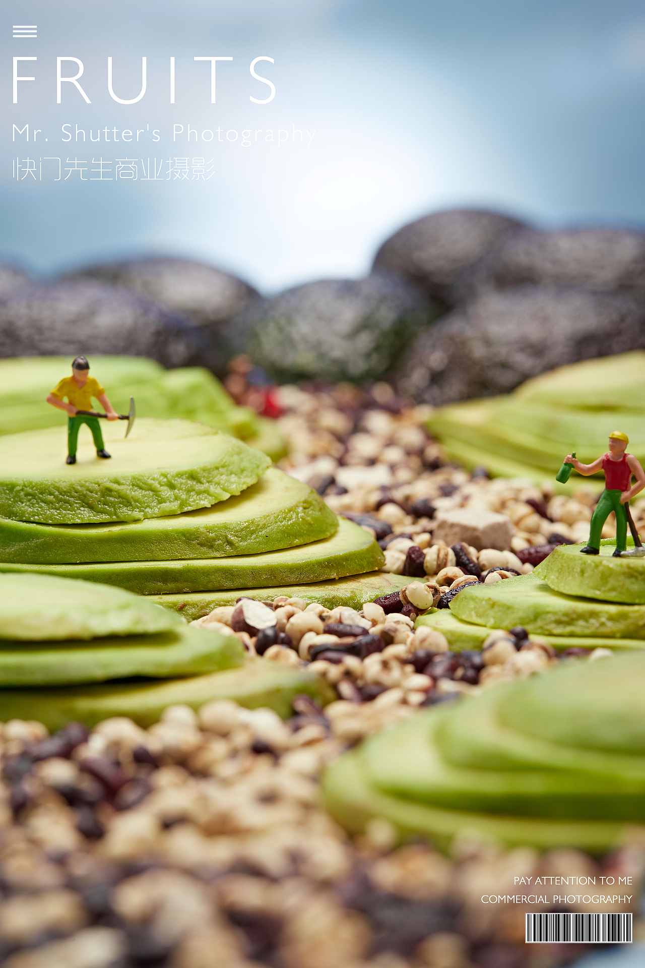 黄昏的哈密瓜游乐场
闲适的人三两成群<br>享受这片土地带来的欢乐氛围