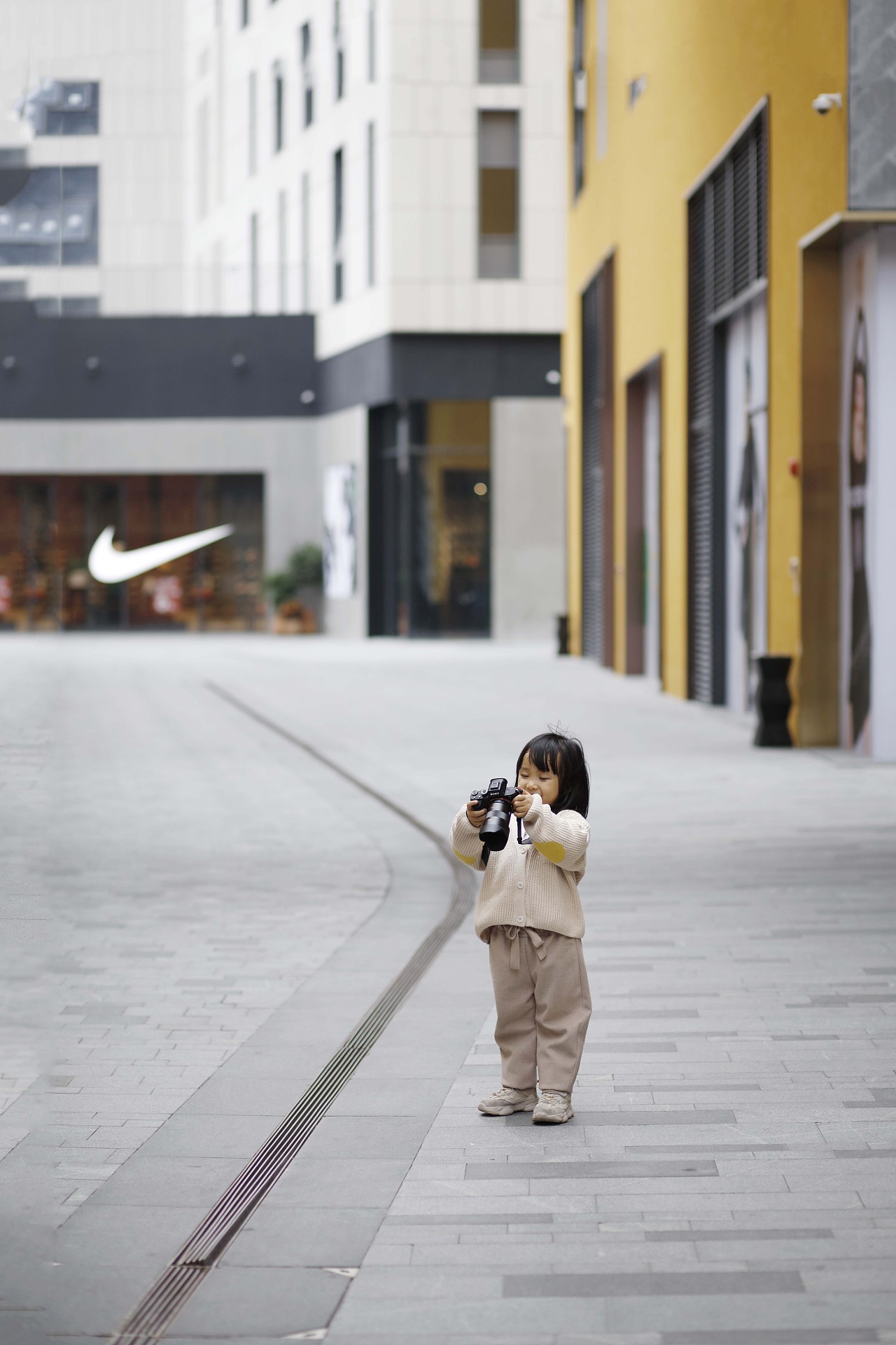 小新与大心，小女孩与大女孩（图ZMTQzNDU5MjU2） - 人像摄影 - 站酷设计师治愈系摄影师宁夏原创素材 - 站酷ZCOOL