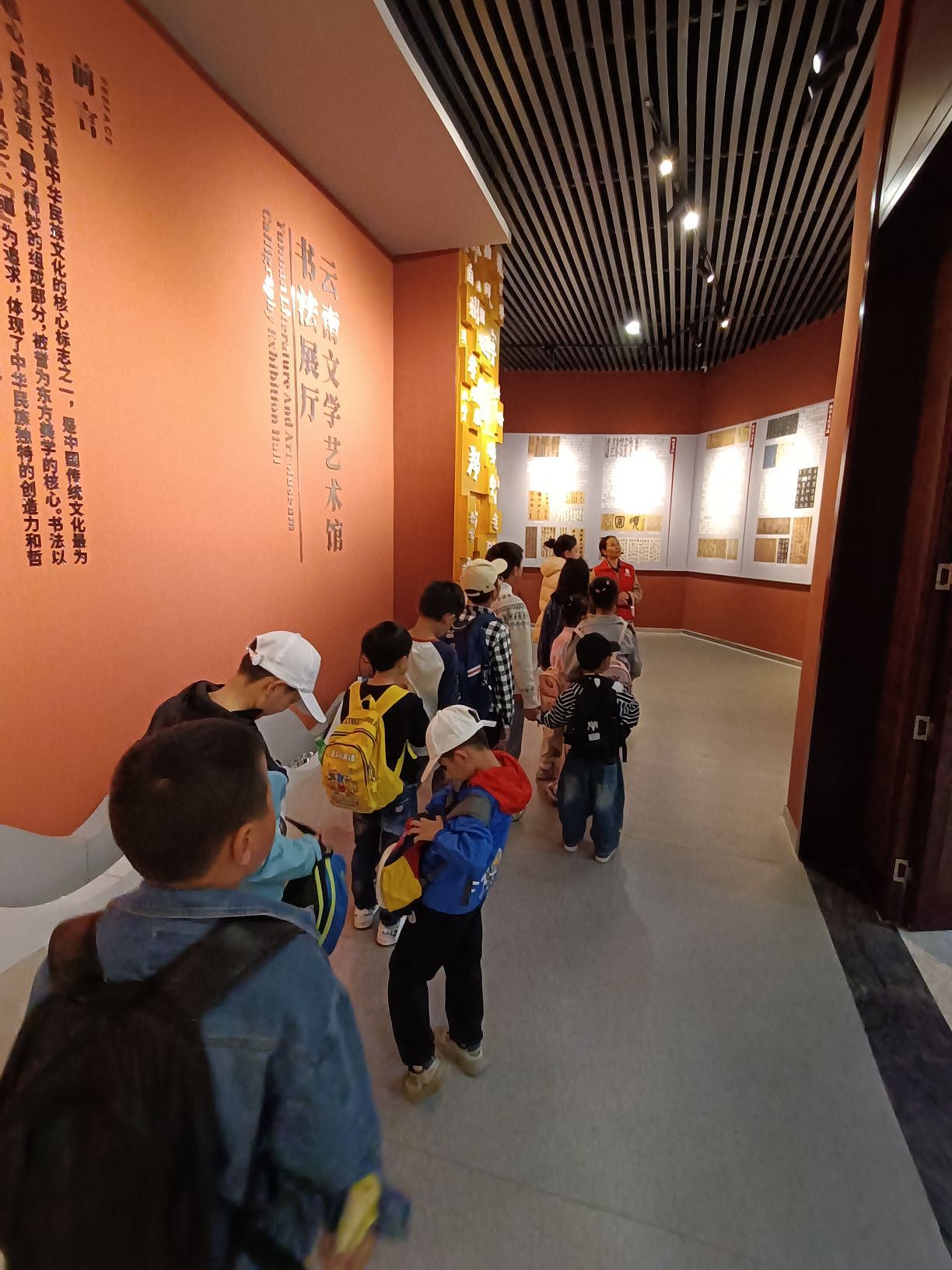 童萌君带你看画展