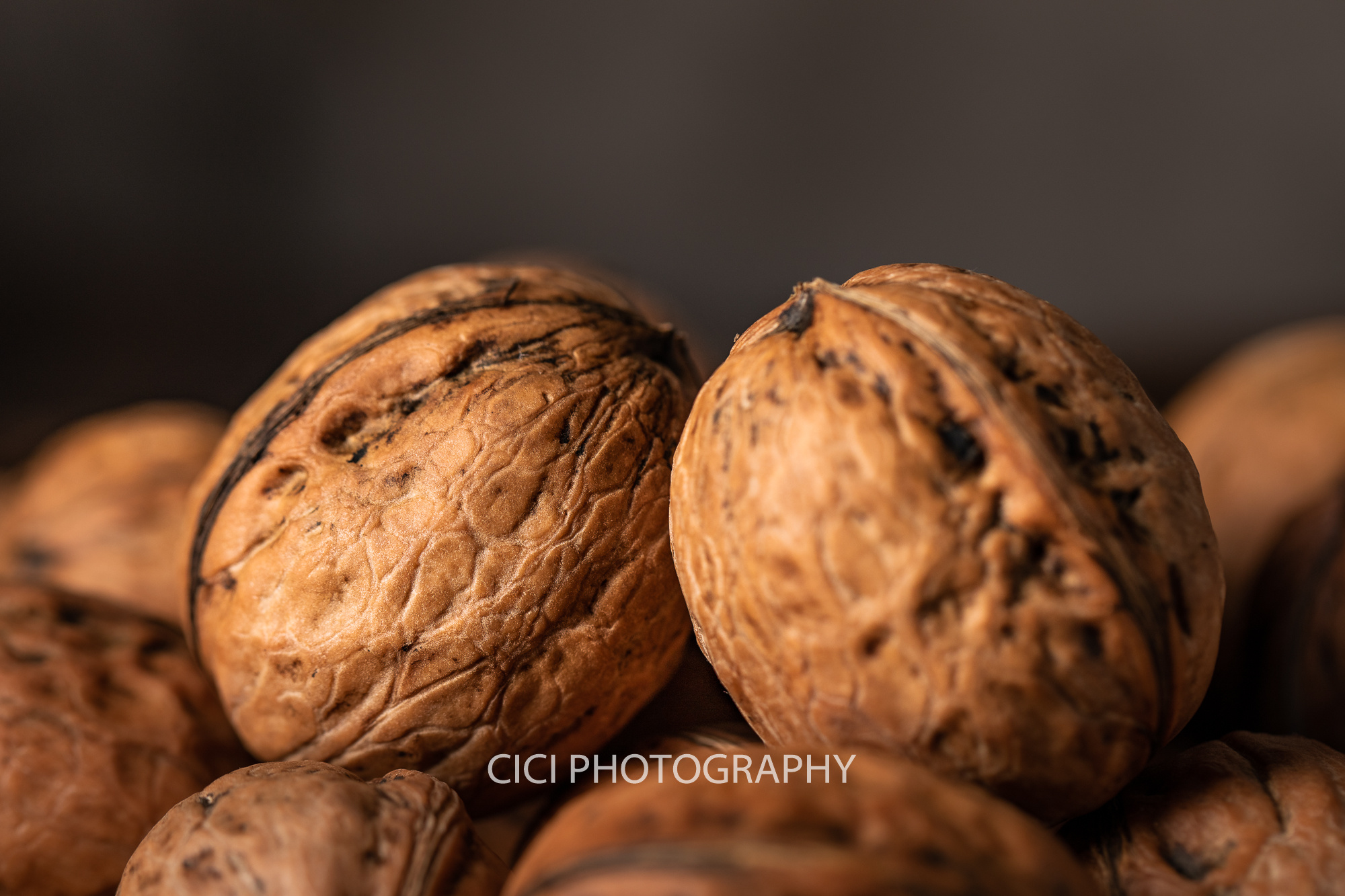 核桃|摄影|静物|黑摄会女青年 - 原创作品 - 站酷 (zcool)