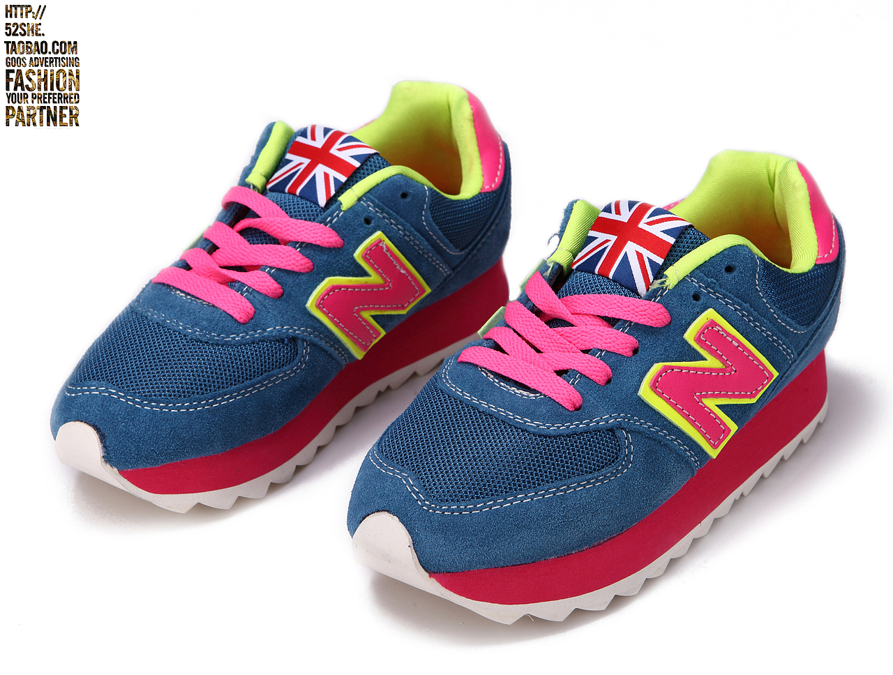 运动鞋休闲鞋拍摄 静物拍摄雪地靴皮鞋球鞋 凉鞋静物摄影网拍服务