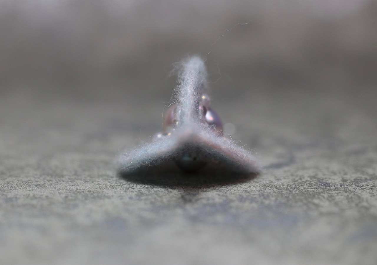 珍（图ZMTM5OTA3NTY4） - 首饰设计 - 站酷设计师艾夜原创素材 - 站酷ZCOOL