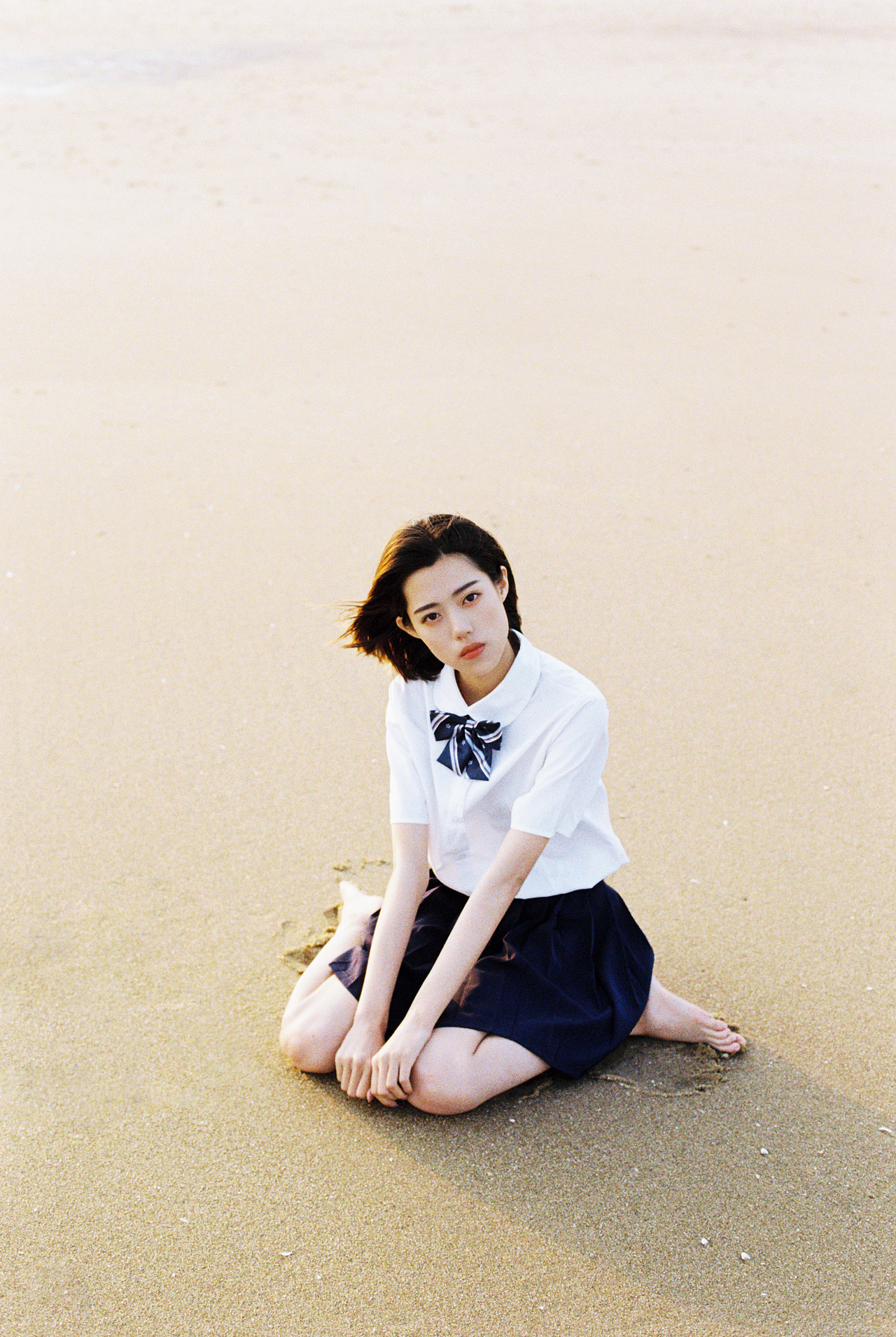 沉溺于深海，无从寄托的孤独灵魂（图ZMTYxMzEzNTg0） - 人像摄影 - 站酷设计师壹铭YM原创素材 - 站酷ZCOOL