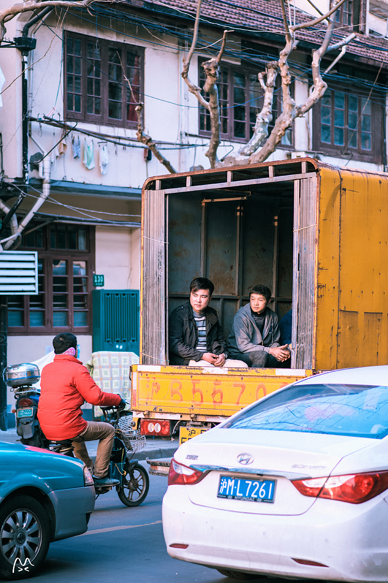 行走在上海的大街小巷