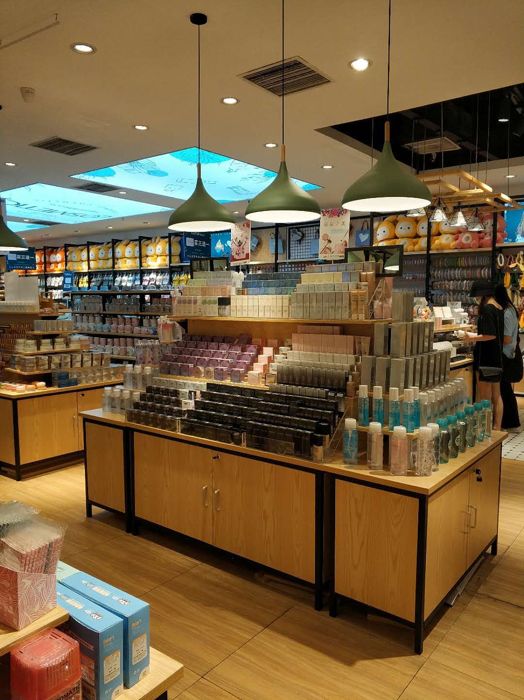 优品店货架效果图免费效果图哪家专业