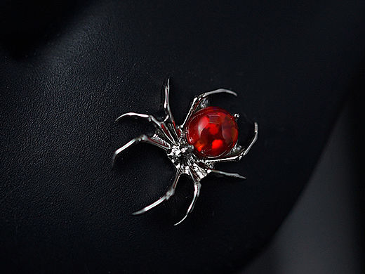 蜘蛛???飾品原創(chuàng)設(shè)計(jì)?攝影作圖（個(gè)人主頁-ZNjY1MDM1MDg=） - 產(chǎn)品攝影 - 站酷設(shè)計(jì)師兆韻懿原創(chuàng)素材 - 站酷ZCOOL