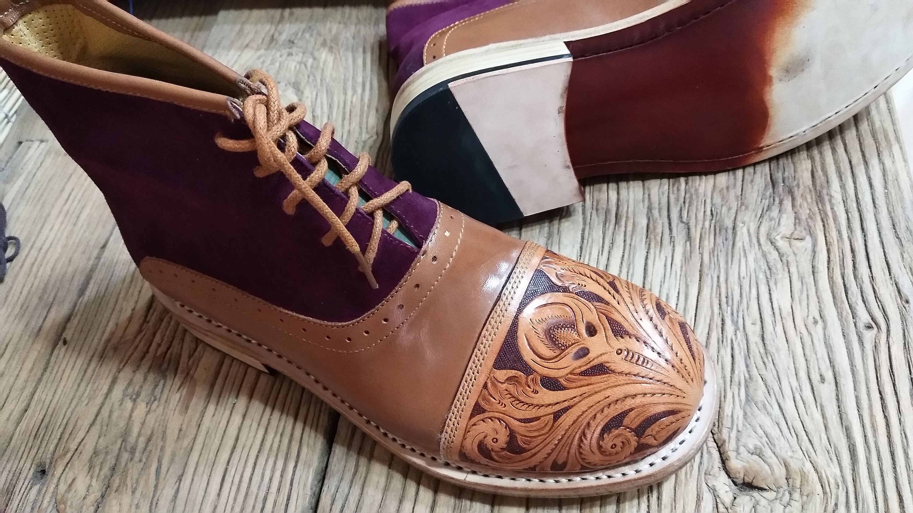 皮雕款手工鞋|手工艺|工艺品设计|手工鞋培训 - 原创作品 - 站酷