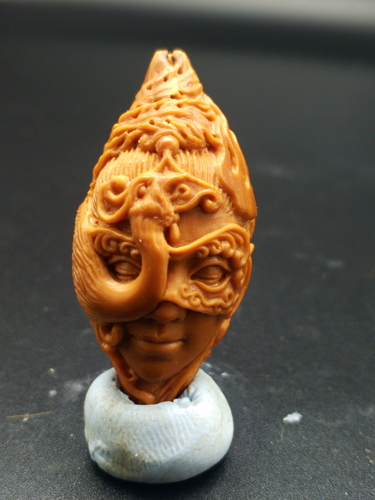 橄榄核雕|纯艺术|雕塑|鳅之乐 - 原创作品 - 站酷 (zcool)