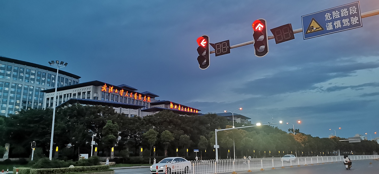 武汉街头掠影（图ZMjE4OTg3NzA4） - 风光摄影 - 站酷设计师华中视觉原创素材 - 站酷ZCOOL