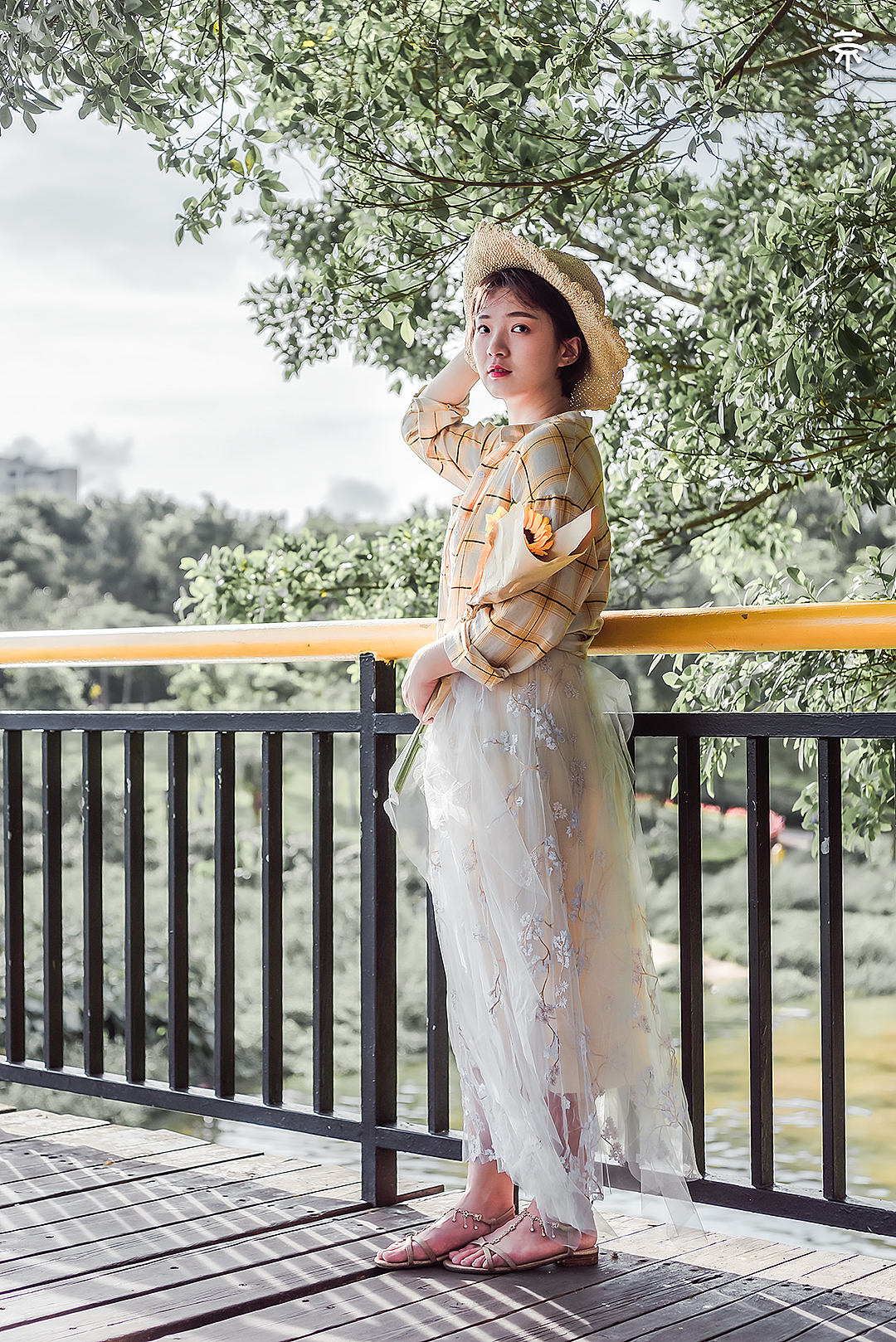 下个七月见（图ZMTY3MDU5OTYw） - 人像摄影 - 站酷设计师荒的摄影诗原创素材 - 站酷ZCOOL