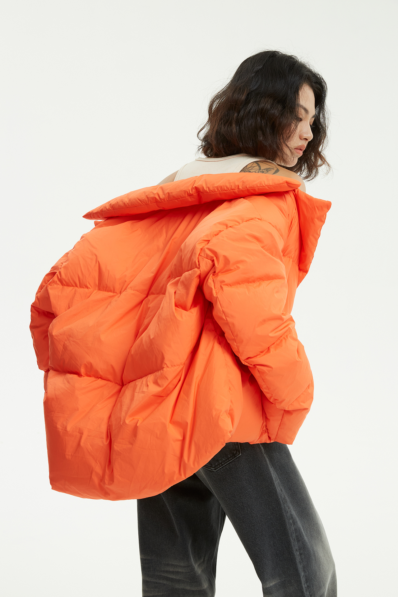 羽绒服白底图拍摄