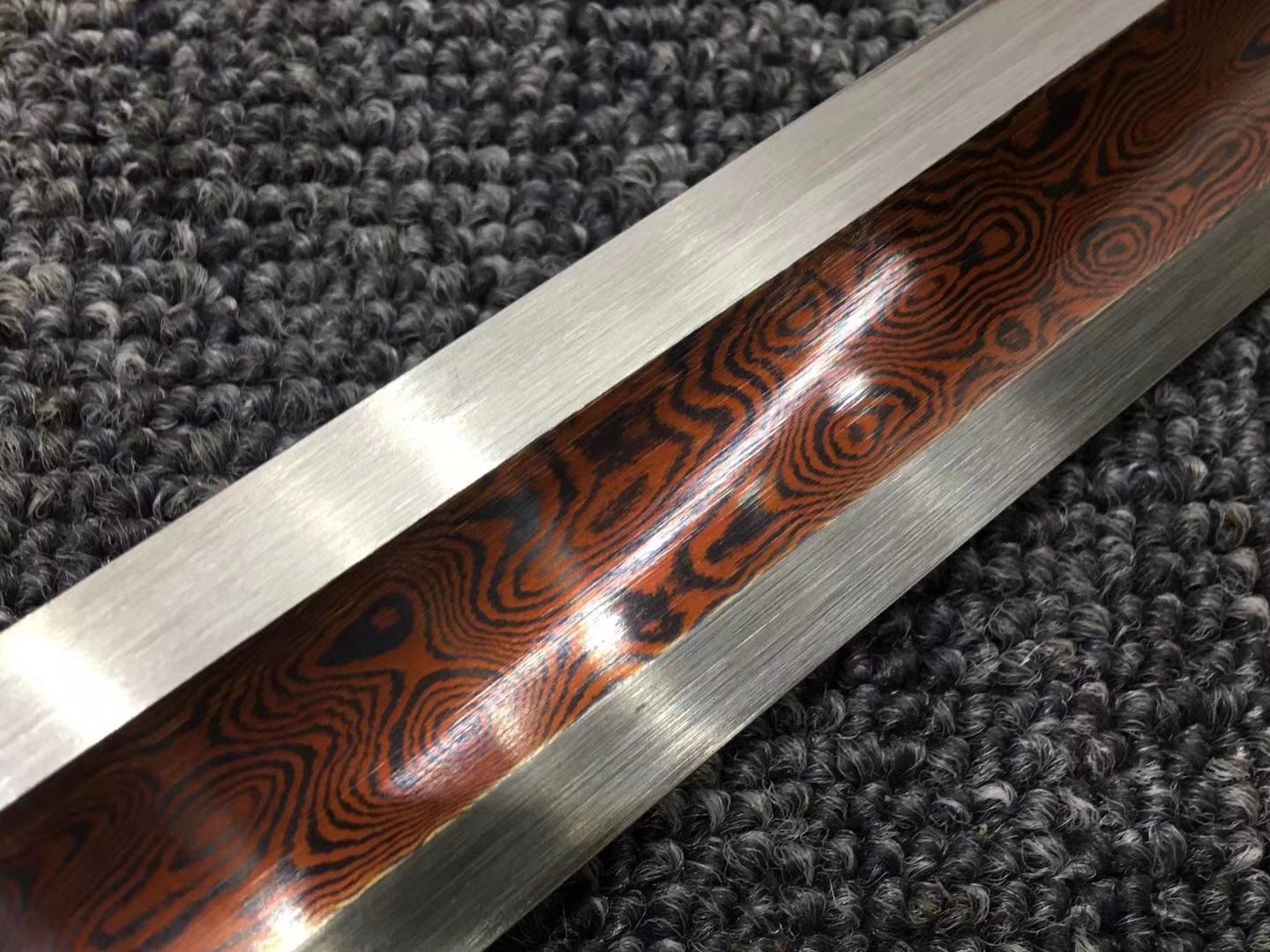 八角红木大血槽唐刀