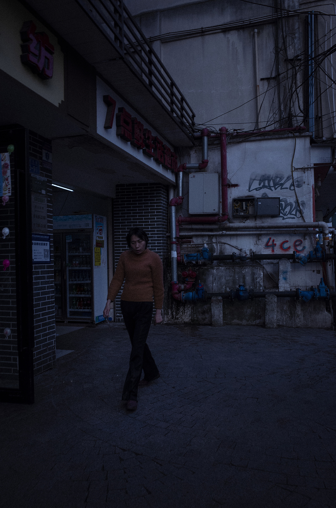 蓝色眼睛（图ZMTQ2ODM2ODI4） - 人文/纪实摄影 - 站酷设计师小马驹JU原创素材 - 站酷ZCOOL